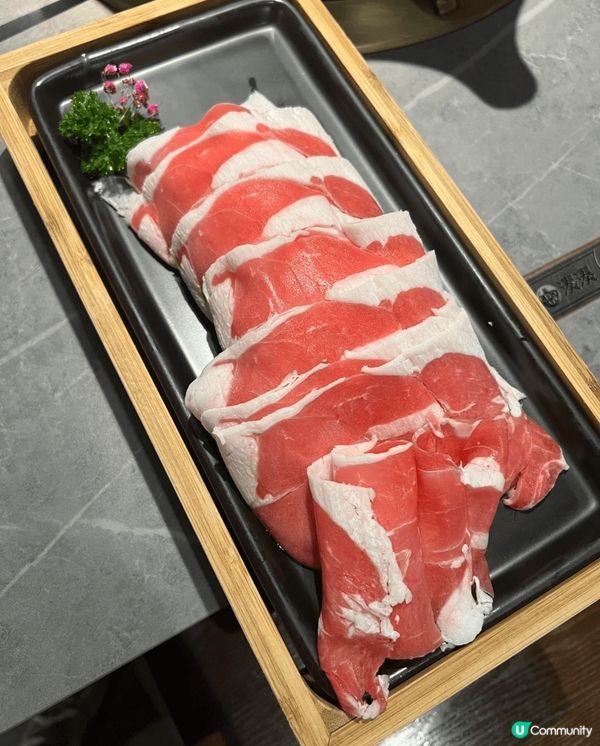 返大陸食湊湊火鍋,我地今次試左新口味,就係昆布鰹魚湯底,另一...