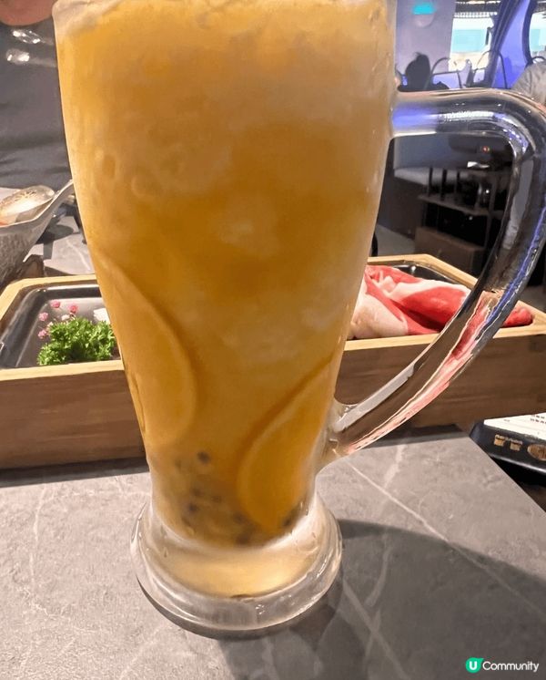 返大陸食湊湊火鍋,我地今次試左新口味,就係昆布鰹魚湯底,另一...