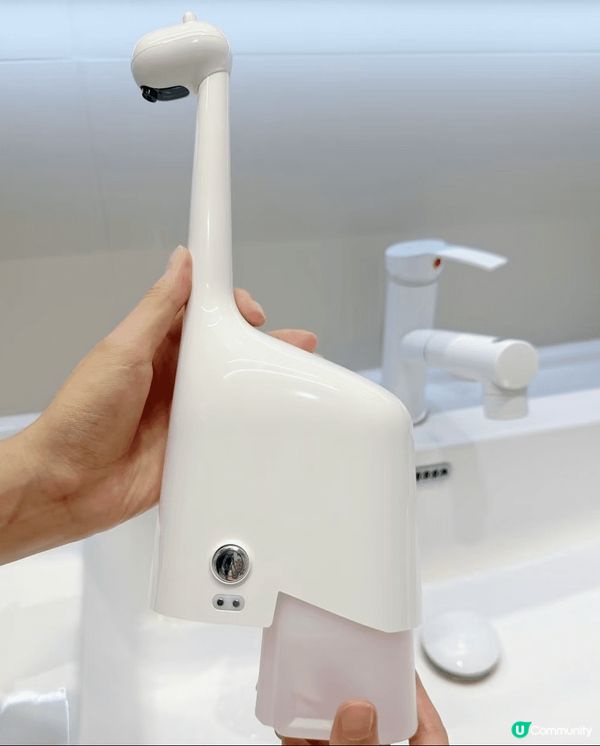 屋企小朋友超鍾意長頸鹿自動感應洗手液🥰