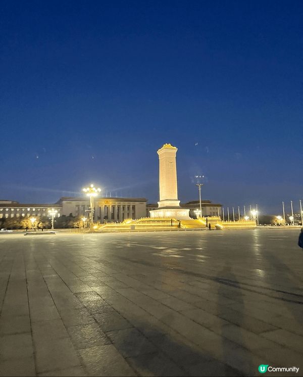 因為天安門的建築風格融合了傳統中國建築的精華，氣勢宏偉，色彩...