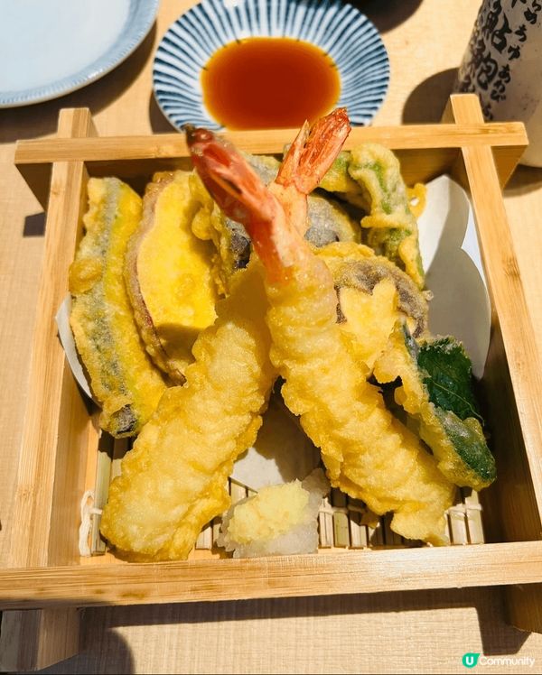 位於觀塘地鐵站附近嘅日本料理- 鮨樂，魚生刺身非常新鮮，壽司...