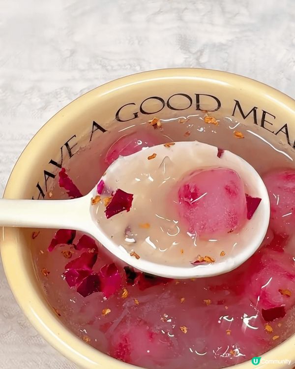 玫瑰丸子銀耳羹，清甜可口，滋潤養顏，滿滿的膠質，QQ彈彈！嚼...