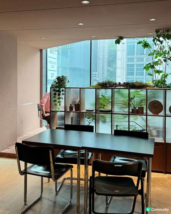 🇰🇷江南狎鷗亭🌿木系韓風咖啡廳☕️人氣拉花拿鐵+蜂蜜法包勁邪惡😈