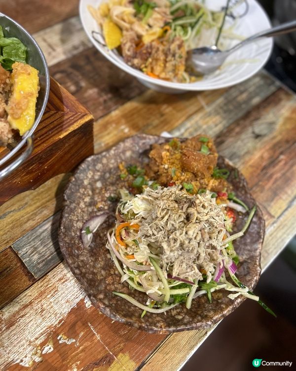 軟殼蟹黃薑飯🤤！蒜蓉牛油撈金邊粉😋！