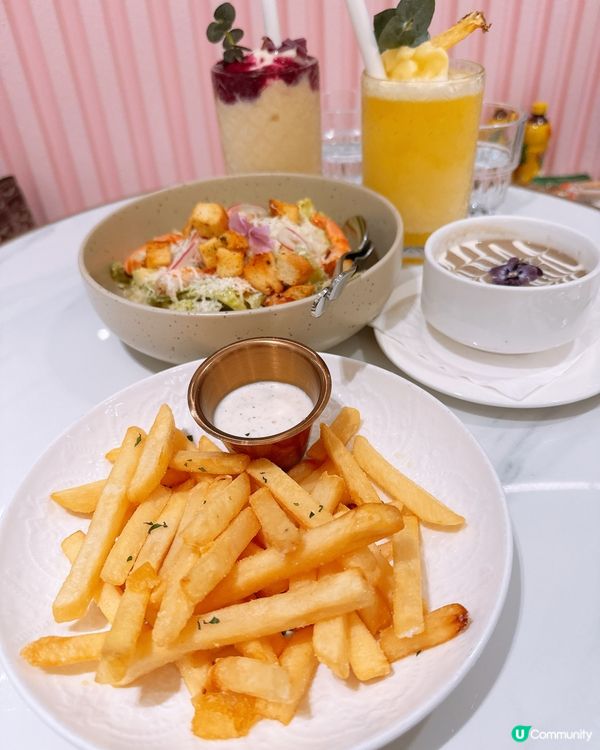 🇭🇰觀塘小豬粉色系少女風Cafe 