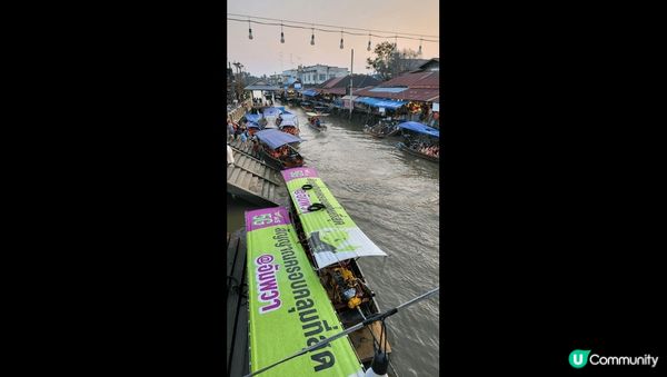 曼谷水上市場，坐船出海欣賞夕陽，伴隨涼風，感覺身心真係好放鬆...