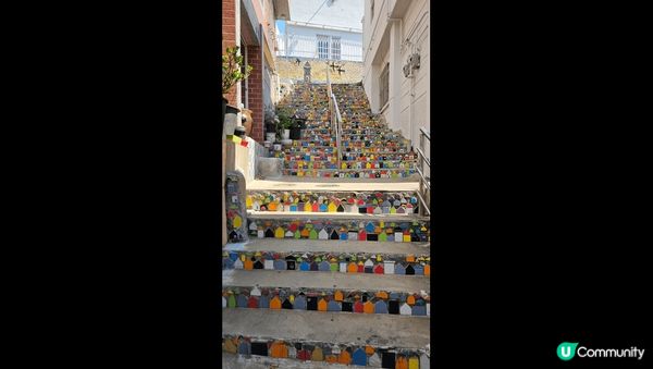 位於釜山既甘村文化村，滿山都係塗滿彩色既屋仔，想拍片/打卡嚟...