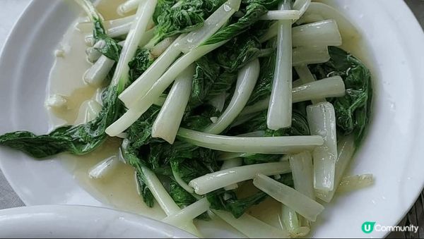 係黃貝嶺站附近食左新疆菜 烤羊排 烤羊肉串 清炖羊肉 土豆燒...