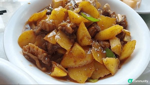 係黃貝嶺站附近食左新疆菜 烤羊排 烤羊肉串 清炖羊肉 土豆燒...