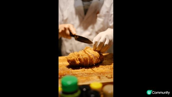 大阪人氣5公分厚超巨大豬排蓋飯，所有豬扒都係即叫即炸，飯底淋...