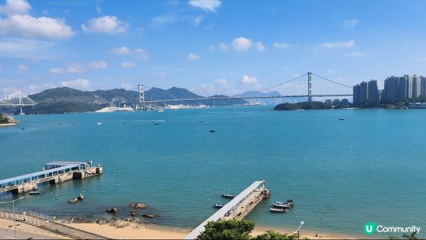 我喜歡藍天與白雲。天氣好，心情好，最喜歡這種舒服。