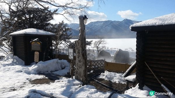 北海道的屈斜路湖是日本最大的火山口湖。冬季不僅景色優美，同時...