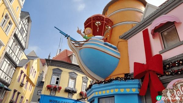 這個地方是深圳‘’世界之窗‘’外的梅拉尼亞小鎮，是一個妨歐陸...