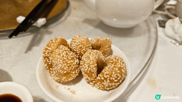 有朋自遠方的外國來到香港，梗係要帶佢地去酒樓飲茶啦。 原來香...