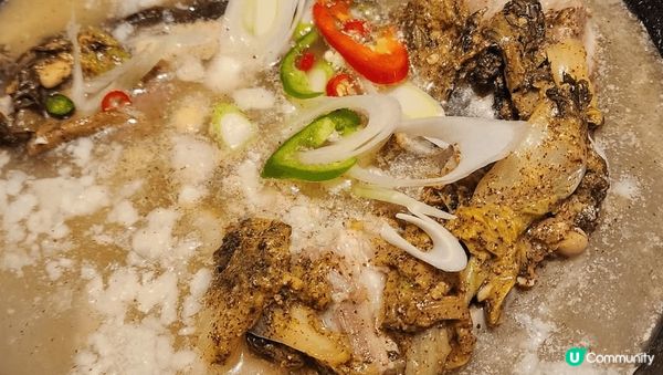 嗌到成枱嘢食，全部都好好食，賣相相當吸引，真係大飽囗福😋😋😋...