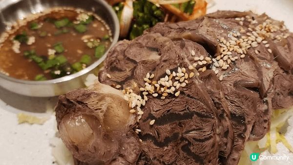 嗌到成枱嘢食，全部都好好食，賣相相當吸引，真係大飽囗福😋😋😋...