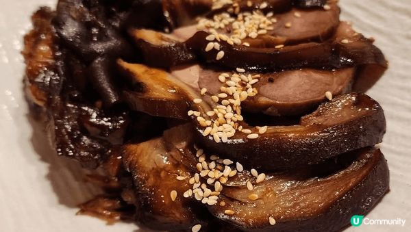 嗌到成枱嘢食，全部都好好食，賣相相當吸引，真係大飽囗福😋😋😋...