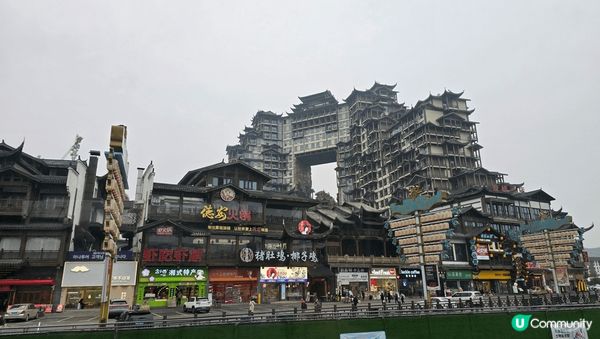 遊走張家界，經過72奇樓；又越過高山又越過谷@國家森林公園，...