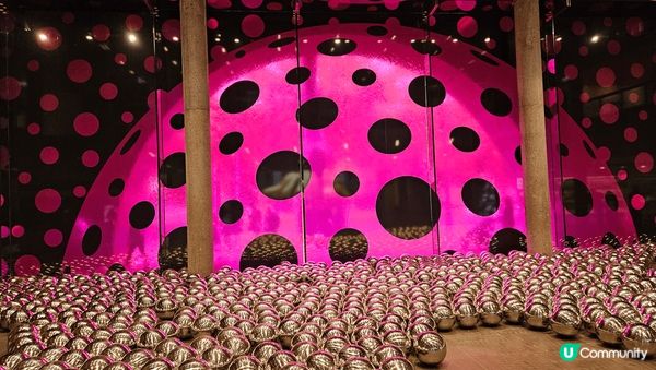 Yayoi Kusama in NATIONAL GALLE...