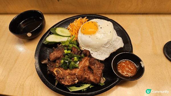 越式雞扒蛋飯 ＆生熟牛肉湯河。 正統越南人主理越式食物，味道...