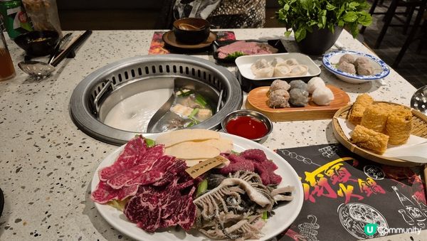 Ricky Cheung 大厨介紹的街頭火煱，牛肉是可以的，...