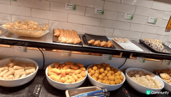 選擇多嘅素食自助餐“樂園素食”，座位舒適寬敞，價錢經濟實惠，...