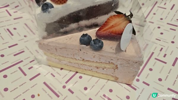 甜品對女生來說吃飽了飯還可以吃的東西。 路過大班西餅麵包店發...