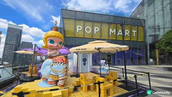 位於曼谷ICONISM商場7樓的Popmart Cafe。