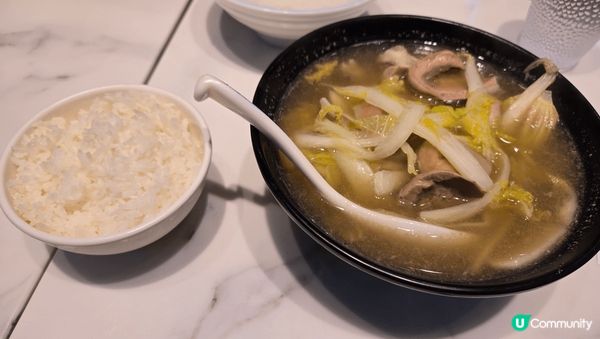 千禧粥店嘅湯飯的確唔錯嘅, 自選三個餸再送一個款菜,都係48...
