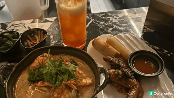 去上海必去的景點之一就是東方明珠塔, 這裡不僅是城市地標, ...