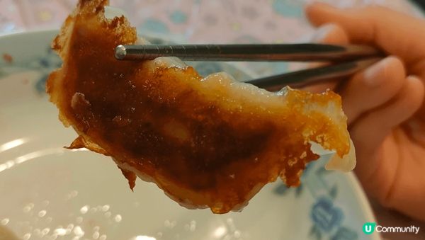 經過超級市場發現了這款黑胡椒餃子新產品，按照包裝教的煮法，好...