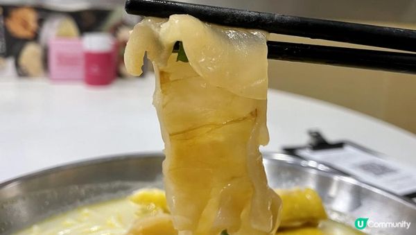 【思思賢美食分享】🍜 灣仔美食推介 - 癡膠雞!|米線控的天堂 📍