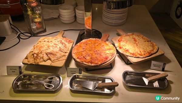 推介香港萬怡酒店Momo Cafe嘅自助餐，非常好味，我最鍾...