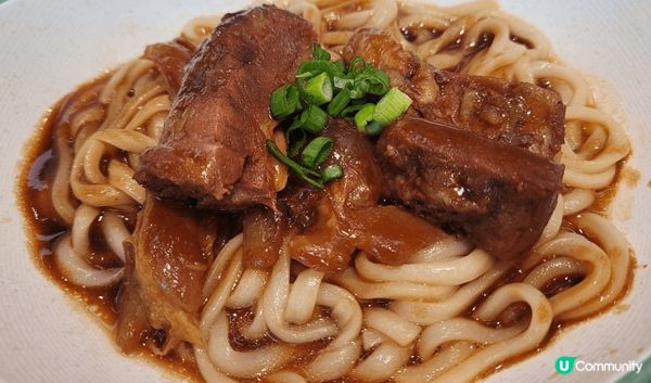 尖沙咀K11 添好運點心專門店，午飯時間要排隊入座，落單後好...