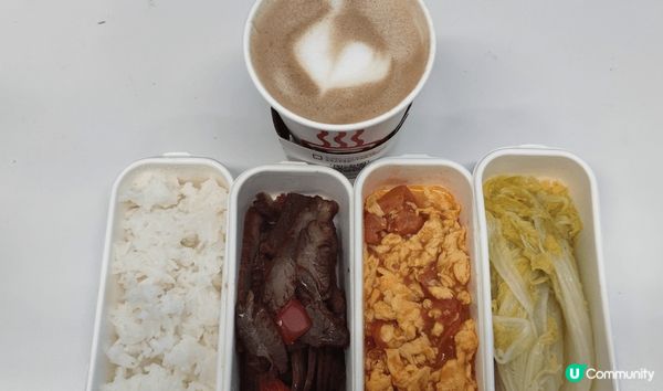 Pacific Coffee嘅健康午餐，揀咗叉燒，份量都唔少...