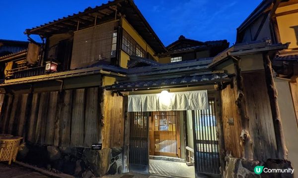 世界唯一鋪榻榻米的星巴克！京都星巴克二寧坂茶屋店