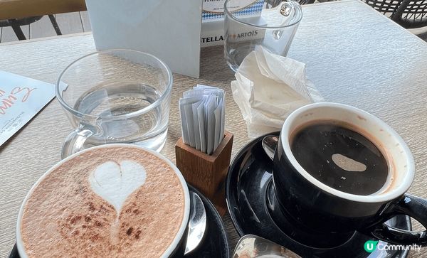 先去赤柱美利樓打卡，帶大助去影吓相，然後再去北角北角匯食個l...