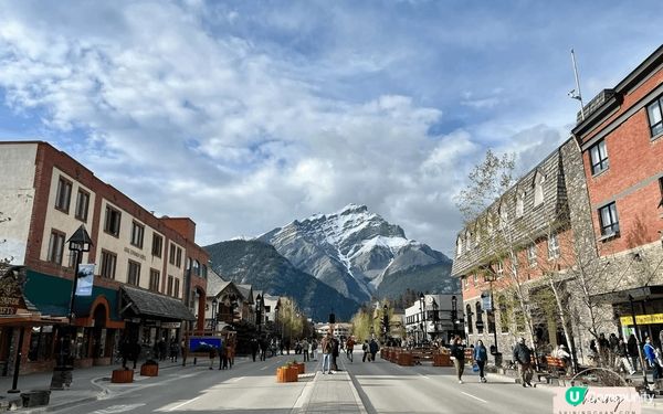加拿大班夫國家公園洛磯山脈造就許多絕美地形，加上最受歡迎的冰...
