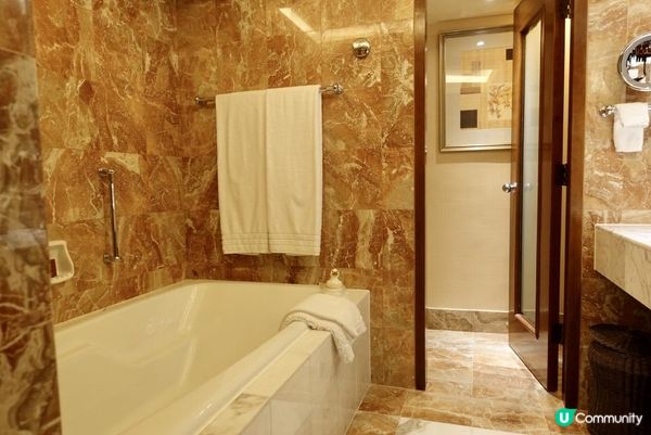 《生活》分享在香港港麗洒店Staycation悠閑地食、食、食的食物質素有驚喜？