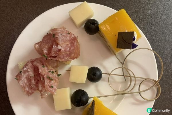 《生活》分享在香港港麗洒店Staycation悠閑地食、食、食的食物質素有驚喜？