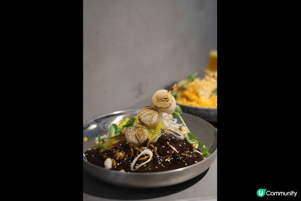 魚糕串辛辣麵卡邦尼意粉是????的主打，有不少客人都有點！卡...