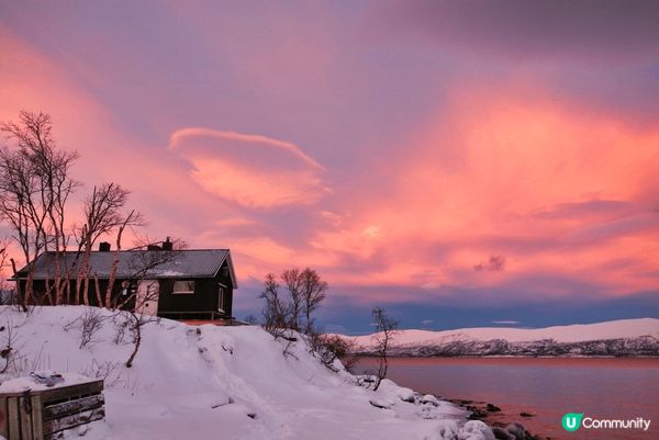 冬天去北歐欣賞雪地美景，遇到日出日落時，更是莊觀，一定要打卡...