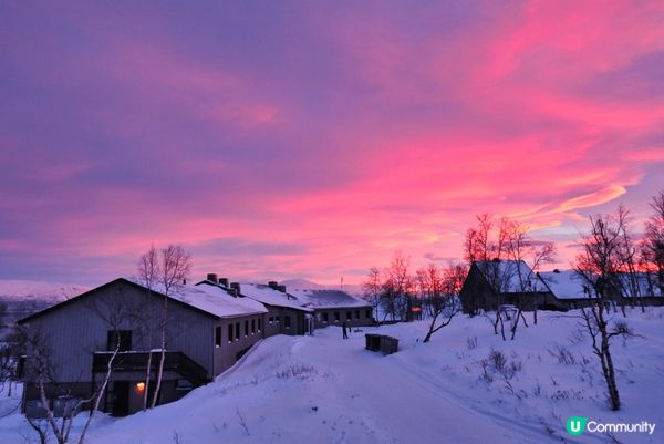 冬天去北歐欣賞雪地美景，遇到日出日落時，更是莊觀，一定要打卡...