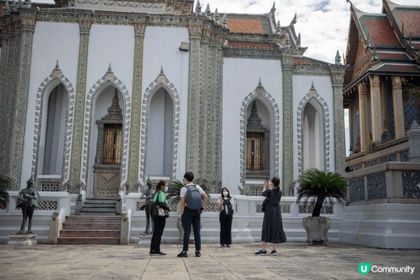 大皇宮位於曼谷市中心，是泰國最具視覺衝擊力的建築奇觀之一🤩。...