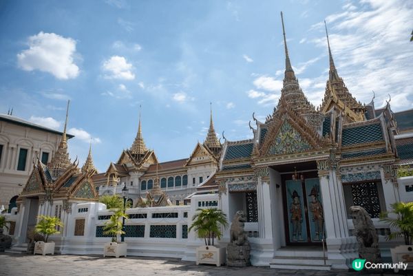 大皇宮位於曼谷市中心，是泰國最具視覺衝擊力的建築奇觀之一🤩。...