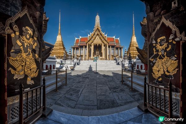 大皇宮位於曼谷市中心，是泰國最具視覺衝擊力的建築奇觀之一🤩。...