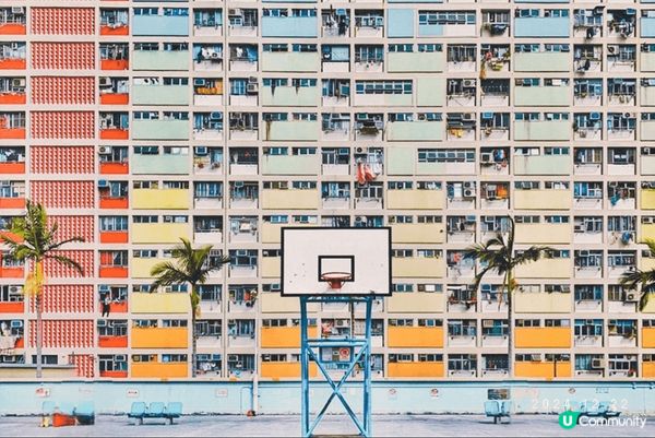 第一張照片為充滿?歷史痕跡的彩虹?。 驀然回首，回憶充斥?每...