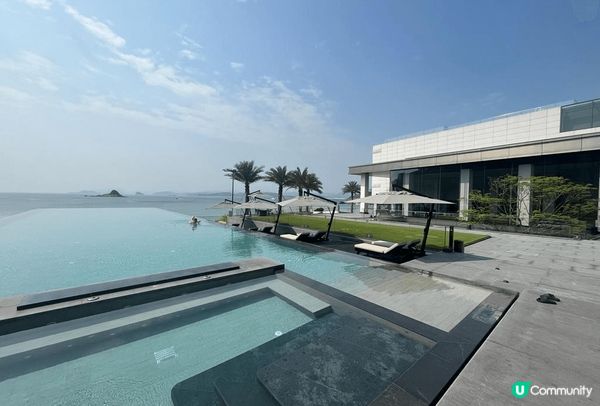 去咗深圳大梅沙的洲際酒店，個infinity pool 好靚...