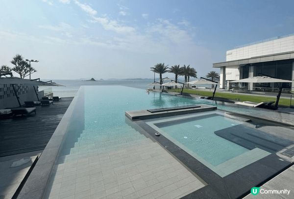 去咗深圳大梅沙的洲際酒店，個infinity pool 好靚...