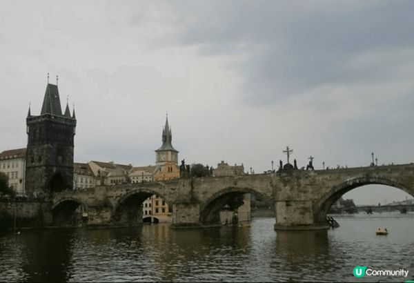 藍色多惱河就聽得多，去捷克當然要去多惱河感受下浪漫的氣氛，之...